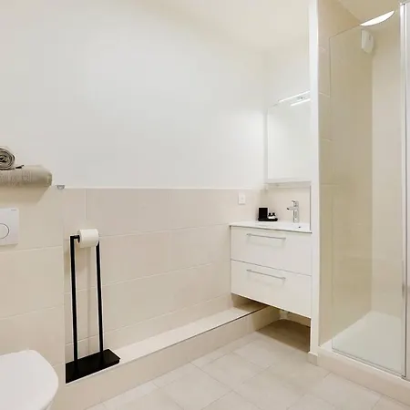 Apartment La Alpha 301 - Duplex 2 - 6 Pers Viroflay